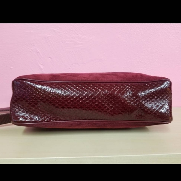 KORET SUEDE PURSE VINTAGE RED BURGUNDY 80S FAUX SNAKESKIN RETRO CHIC GOLD 70S - Picture 6 of 9